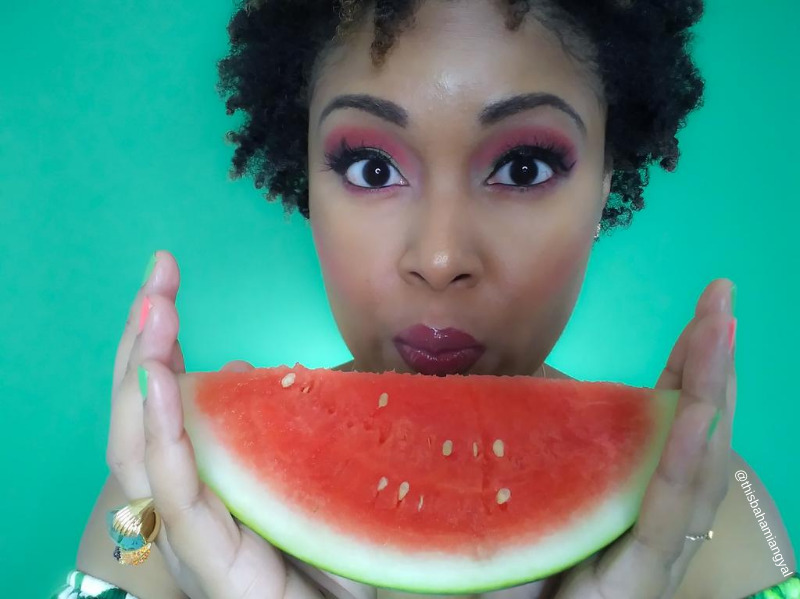 This Bahamian Gyal blogger, Rogan Smith shows of a piece of watermelon and her watermelon-inspired makeup look.