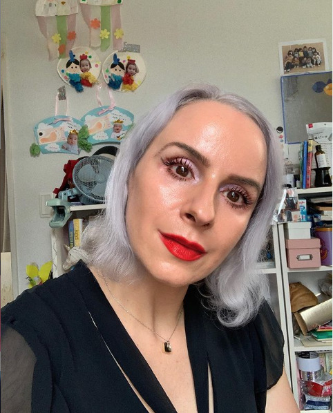 Instagrammer Nadia Jaskiw wears a gorgeous red lipstick