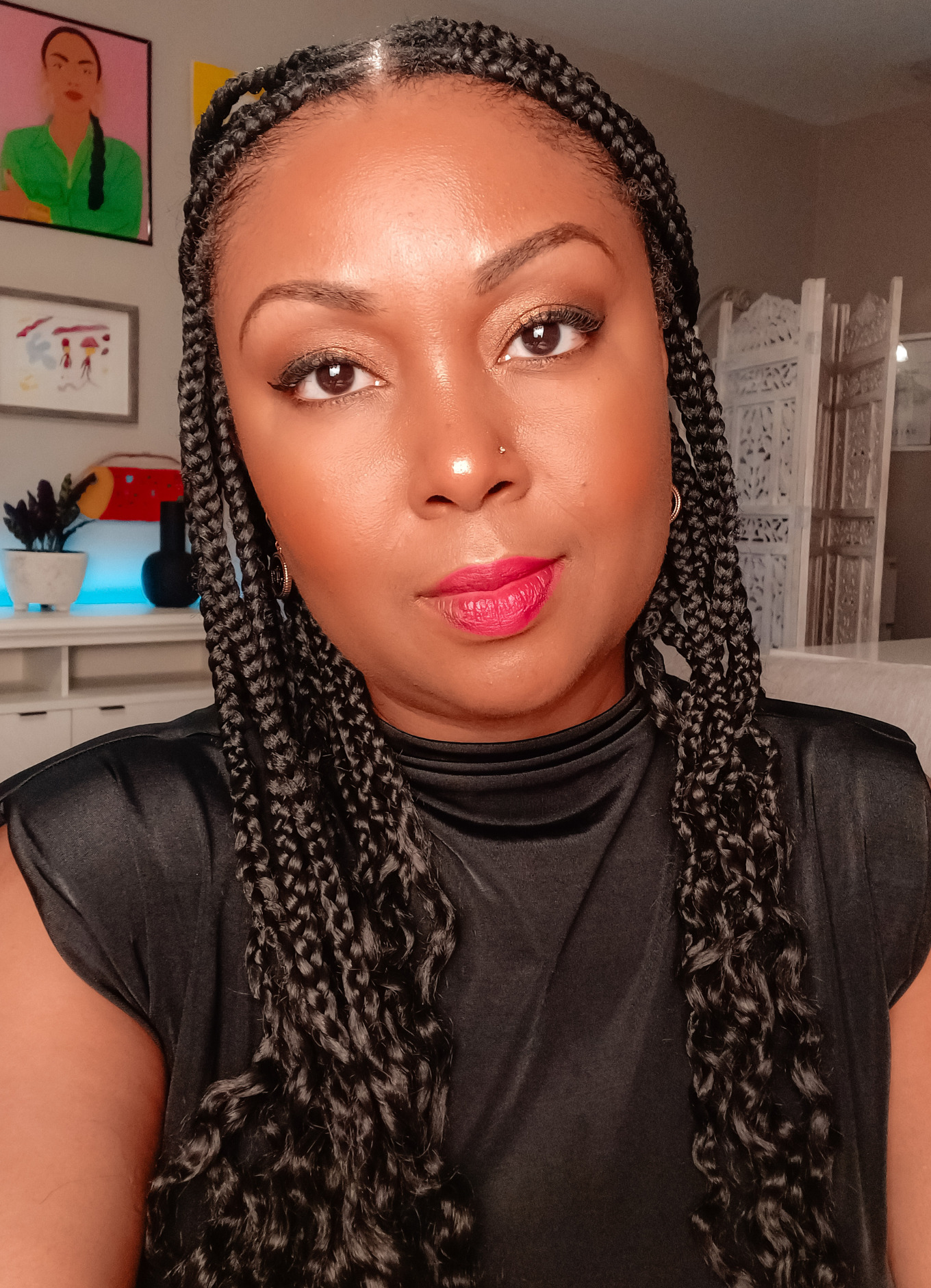 This Bahamian Gyal blogger, Rogan rejects being called cisgendered